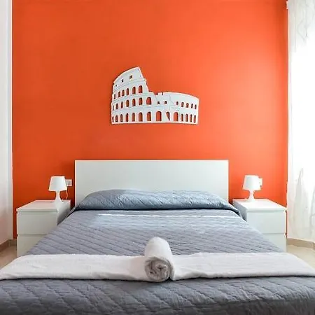 Holiday home Romaholiday Casa Vacanze *