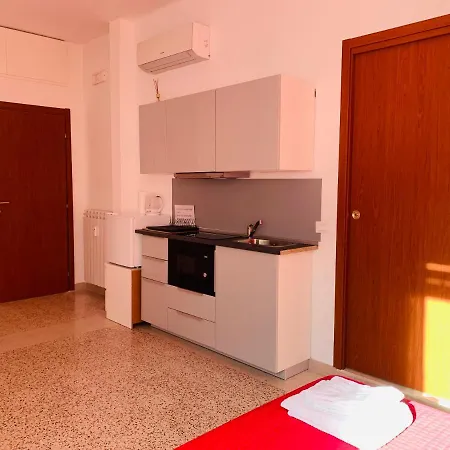 Holiday home Romaholiday Casa Vacanze *